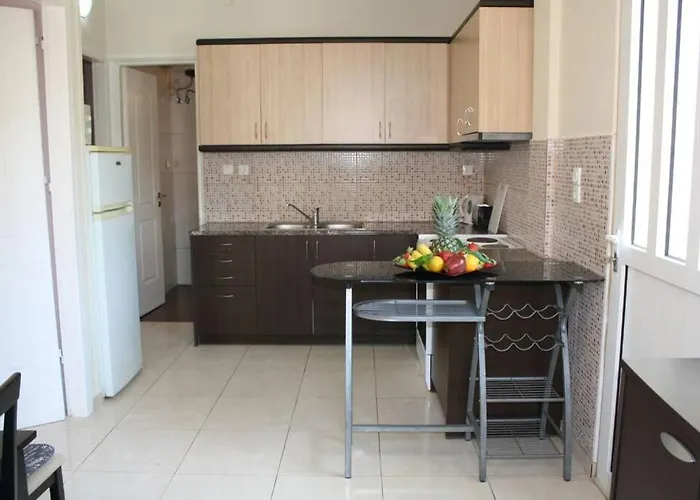 Iris's With Parking * Argostoli (Kefalonia)